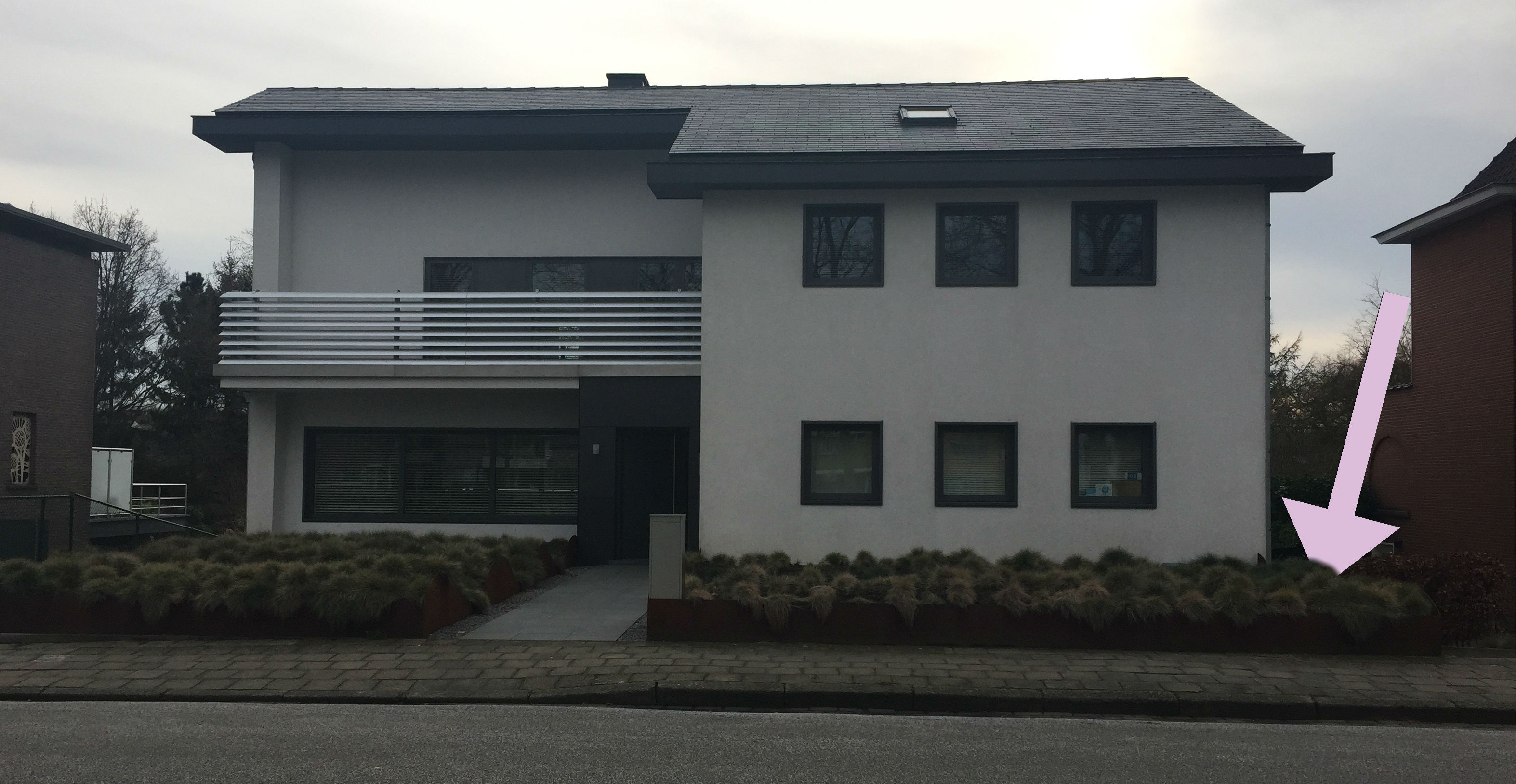 Huis (ingang langs rechts)